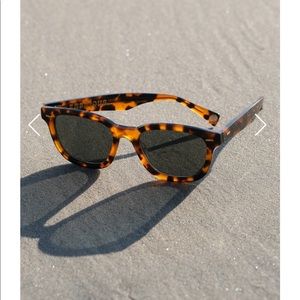 Raen Myles Huru/Green Polarized Lenses